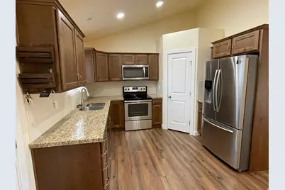 521 E 1565 S, Roosevelt, UT 84066 - Photo 4