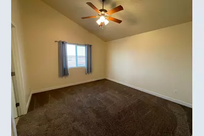 521 E 1565 S, Roosevelt, UT 84066 - Photo 8