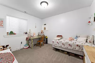 756 S 900 E, Orem, UT 84097 - Photo 32