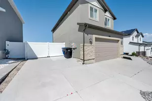 5106 W Jaycie Ct S, Kearns, UT 84118 - Photo 4
