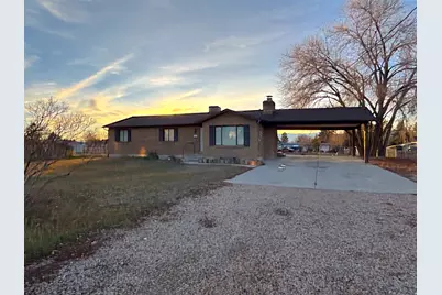 430 S 400 W, Mount Pleasant, UT 84647 - Photo 2