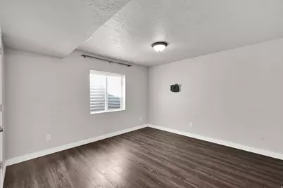 1341 W 650 S, Syracuse, UT 84075 - Photo 32