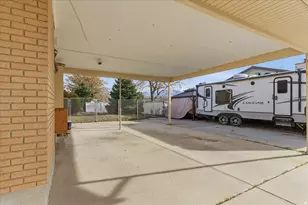 6095 S Sierra Grande, Taylorsville, UT 84129 - Photo 4