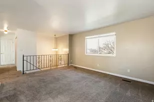 393 Lakewood Dr, Provo, UT 84601 - Photo 10
