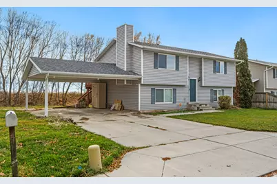 393 Lakewood Dr, Provo, UT 84601 - Photo 4