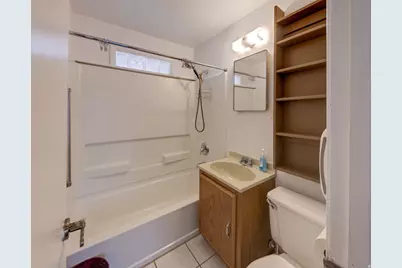 72 E 200 N, Moab, UT 84532 - Photo 16