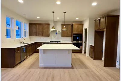 4609 N Fallow Way #512, Eagle Mountain, UT 84005 - Photo 2