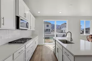 1353 W Mapleton Ct, Mapleton, UT 84664 - Photo 6