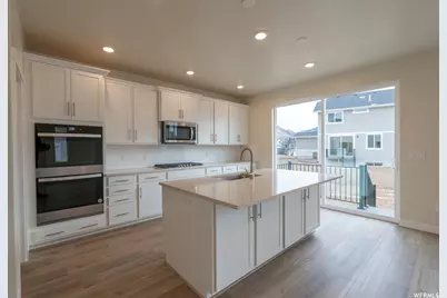 1353 W Mapleton Ct, Mapleton, UT 84664 - Photo 4