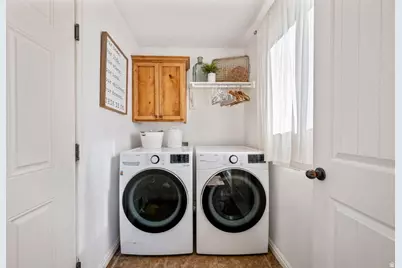 2026 E Saddleback View Dr, Enoch, UT 84721 - Photo 28