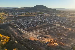 357 N Firerock Way, Hurricane, UT 84737 - Photo 4