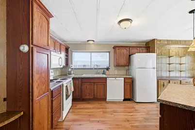 3800 S 1900 W #144, Roy, UT 84067 - Photo 12