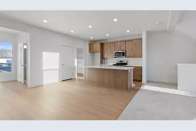 1219 N 1875 W #212, Layton, UT 84041 - Photo 8