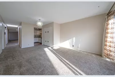 1694 E Cannes Way, Murray, UT 84121 - Photo 4