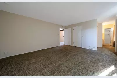 1694 E Cannes Way, Murray, UT 84121 - Photo 10