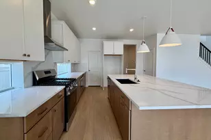 3059 N Summer Wood Dr, Eagle Mountain, UT 84005 - Photo 2