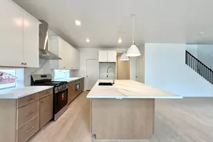 3059 N Summer Wood Dr, Eagle Mountain, UT 84005 - Photo 2