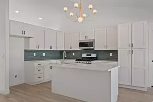 4976 W Wood Spring Dr, West Jordan, UT 84081 - Photo 8