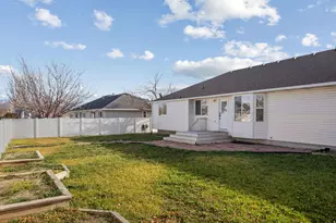 4976 W Wood Spring Dr, West Jordan, UT 84081 - Photo 32