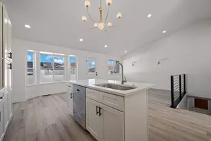 4976 W Wood Spring Dr, West Jordan, UT 84081 - Photo 10