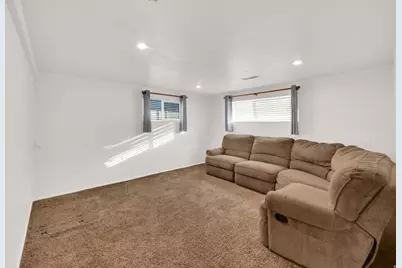 6360 W 5500 S, Hooper, UT 84315 - Photo 22