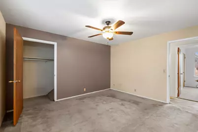 6048 S 2075 E, Holladay, UT 84121 - Photo 16