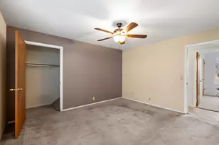6048 S 2075 E, Holladay, UT 84121 - Photo 16