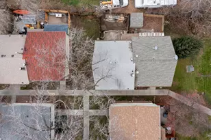 6048 S 2075 E, Holladay, UT 84121 - Photo 30