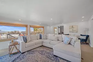 4426 S 3035 E, Holladay, UT 84124 - Photo 12