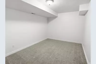 2881 N 450 E, North Ogden, UT 84414 - Photo 32