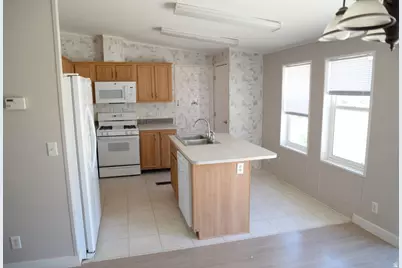 49 N McElhaney Ln, Moab, UT 84532 - Photo 12