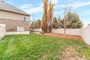 479 N 1375 E, Layton, UT 84040 - Photo 40