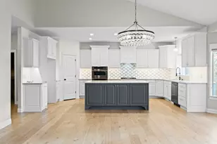 479 N 1375 E, Layton, UT 84040 - Photo 6