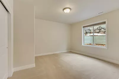 2154 E Viscaya Dr, Draper, UT 84020 - Photo 26