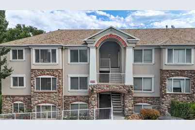 4109 S Highland Dr, Holladay, UT 84124 - Photo 2
