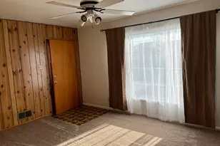 358 W 4575 S, Washington Terrace, UT 84405 - Photo 2