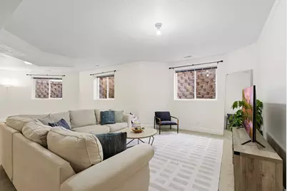 35 E Lone Hollow Dr, Sandy, UT 84092 - Photo 46