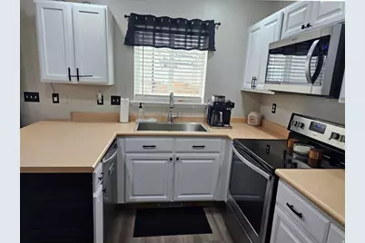 2007 N Belmont Dr, Saratoga Springs, UT 84045 - Photo 6