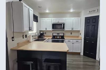 2007 N Belmont Dr, Saratoga Springs, UT 84045 - Photo 4