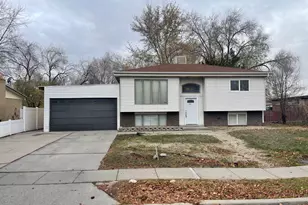 9822 S Darin Dr, Sandy, UT 84070 - Photo 2