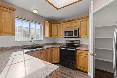 648 E 1280 N, Logan, UT 84341 - Photo 6