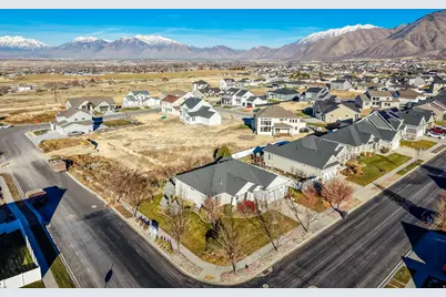 578 W Sky Hawk Way, Elk Ridge, UT 84651 - Photo 52