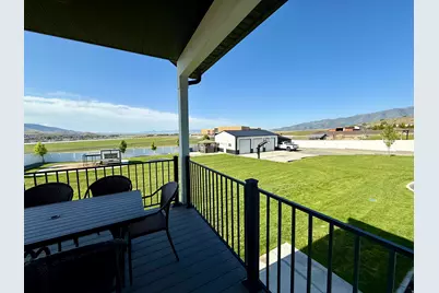 1384 E Abigail Ln, Eagle Mountain, UT 84005 - Photo 32