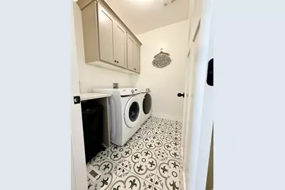 1384 E Abigail Ln, Eagle Mountain, UT 84005 - Photo 18