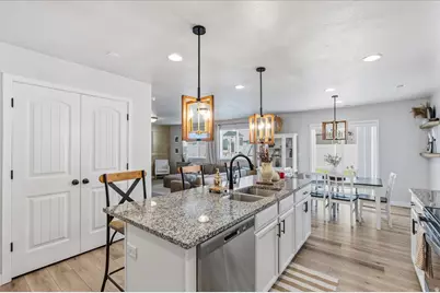 2996 S 2550 W, Syracuse, UT 84075 - Photo 4