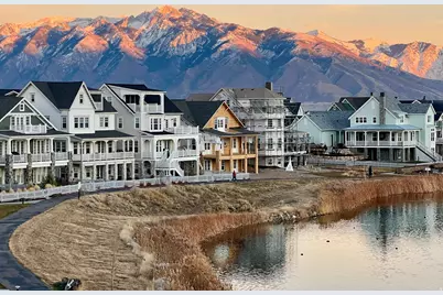 11048 S Paddle Board Way #3-332, South Jordan, UT 84009 - Photo 2