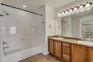 4095 E Oakland Hills Dr N, Eagle Mountain, UT 84005 - Photo 18