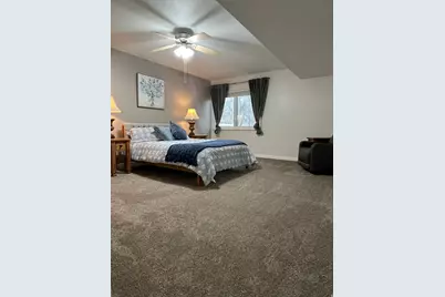 323 S Peach Ln, Bountiful, UT 84010 - Photo 14