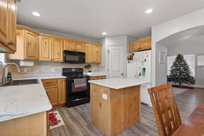 2029 E Ficus Way, Eagle Mountain, UT 84005 - Photo 14