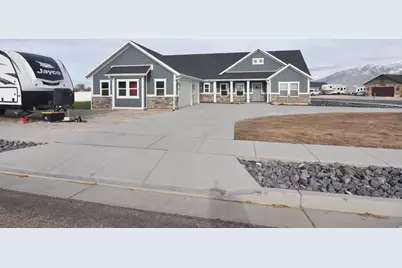 382 S 4350 W, Ogden, UT 84404 - Photo 2